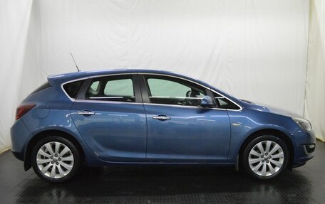 Opel Astra J, 2013 год, 747 175 рублей, 4 фотография
