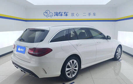 Mercedes-Benz C-Класс, 2021 год, 2 350 000 рублей, 4 фотография