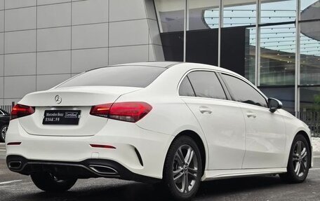 Mercedes-Benz A-Класс, 2023 год, 1 980 000 рублей, 3 фотография