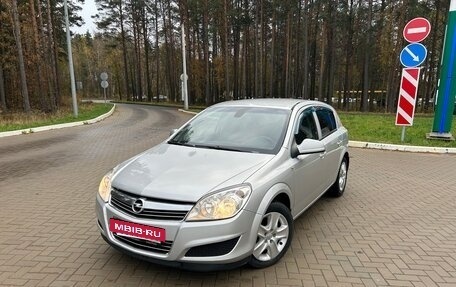 Opel Astra H, 2010 год, 600 000 рублей, 3 фотография