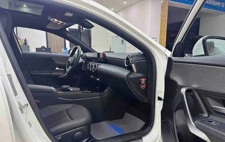 Mercedes-Benz A-Класс, 2022 год, 2 045 000 рублей, 11 фотография