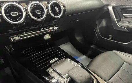 Mercedes-Benz A-Класс, 2022 год, 2 045 000 рублей, 14 фотография