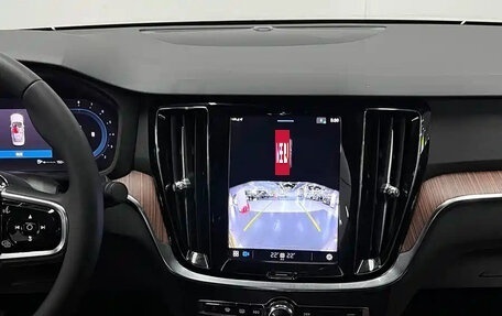 Volvo S60 III, 2024 год, 3 912 027 рублей, 21 фотография