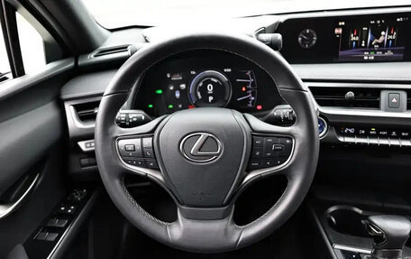 Lexus UX I, 2021 год, 2 540 000 рублей, 10 фотография