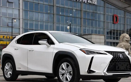 Lexus UX I, 2021 год, 2 540 000 рублей, 3 фотография