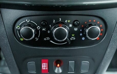 Renault Logan II, 2014 год, 621 700 рублей, 23 фотография