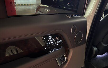 Land Rover Range Rover IV рестайлинг, 2018 год, 7 500 000 рублей, 8 фотография