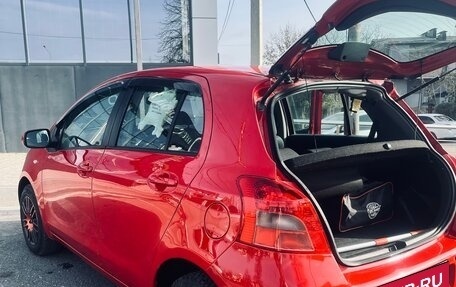 Toyota Yaris III рестайлинг, 2008 год, 760 000 рублей, 5 фотография