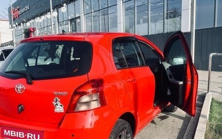 Toyota Yaris III рестайлинг, 2008 год, 760 000 рублей, 4 фотография