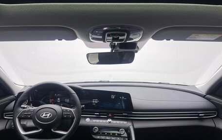 Hyundai Elantra, 2025 год, 1 690 000 рублей, 13 фотография