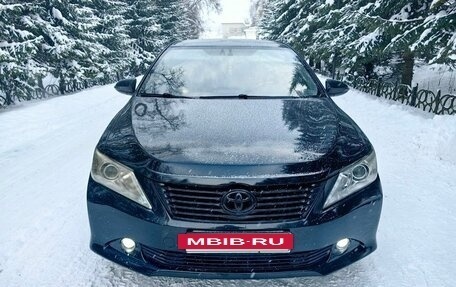 Toyota Camry, 2012 год, 1 290 000 рублей, 2 фотография