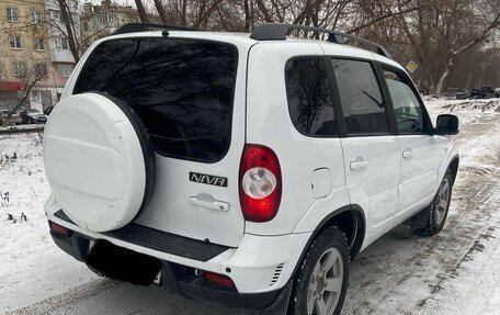 Chevrolet Niva I рестайлинг, 2019 год, 700 000 рублей, 4 фотография