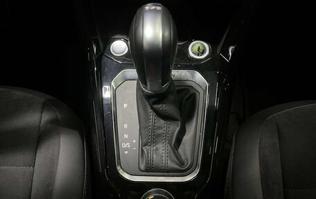 Volkswagen T-Roc I, 2022 год, 1 380 000 рублей, 12 фотография