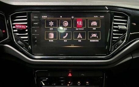 Volkswagen T-Roc I, 2022 год, 1 380 000 рублей, 11 фотография