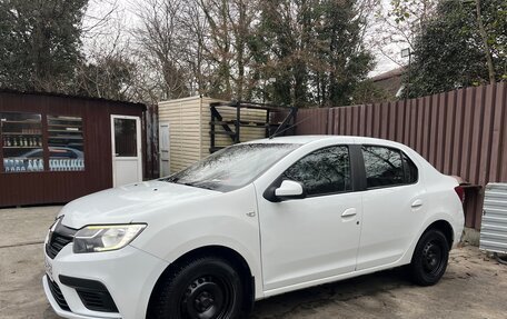 Renault Logan II, 2020 год, 650 000 рублей, 5 фотография