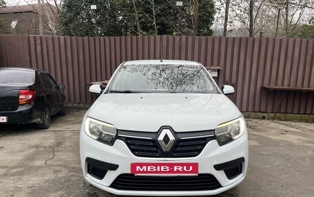 Renault Logan II, 2020 год, 650 000 рублей, 6 фотография