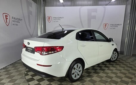 KIA Rio III рестайлинг, 2015 год, 1 000 000 рублей, 6 фотография