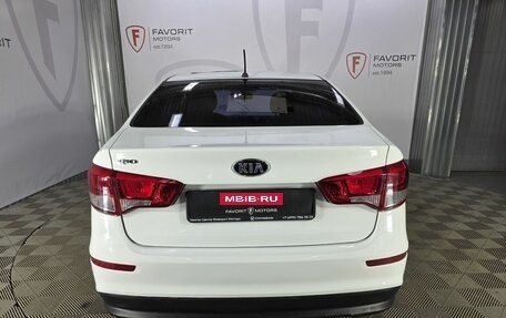 KIA Rio III рестайлинг, 2015 год, 1 000 000 рублей, 3 фотография