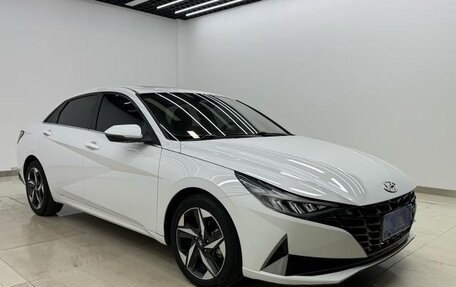 Hyundai Elantra, 2022 год, 1 160 000 рублей, 3 фотография