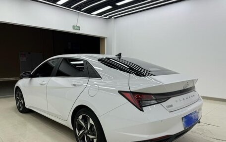 Hyundai Elantra, 2022 год, 1 160 000 рублей, 6 фотография