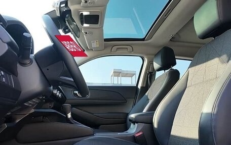 Honda Vezel, 2023 год, 2 080 000 рублей, 12 фотография