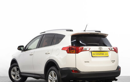 Toyota RAV4, 2015 год, 2 399 000 рублей, 4 фотография