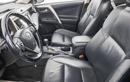 Toyota RAV4, 2015 год, 2 399 000 рублей, 11 фотография