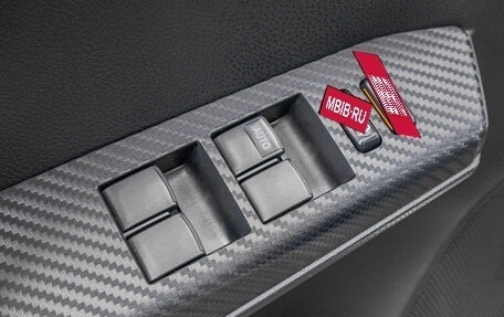 Toyota RAV4, 2015 год, 2 399 000 рублей, 13 фотография