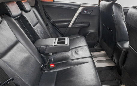 Toyota RAV4, 2015 год, 2 399 000 рублей, 31 фотография