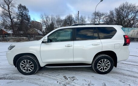 Toyota Land Cruiser Prado 150 рестайлинг 2, 2019 год, 4 300 000 рублей, 5 фотография