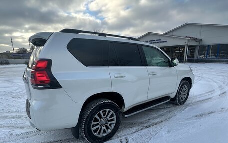 Toyota Land Cruiser Prado 150 рестайлинг 2, 2019 год, 4 300 000 рублей, 4 фотография