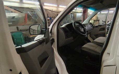 Volkswagen Transporter T5 рестайлинг, 2008 год, 1 100 000 рублей, 3 фотография