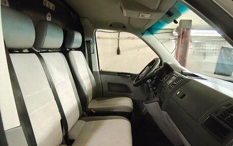 Volkswagen Transporter T5 рестайлинг, 2008 год, 1 100 000 рублей, 11 фотография