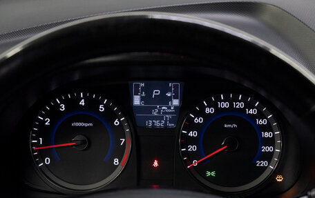 Hyundai Solaris II рестайлинг, 2014 год, 900 000 рублей, 24 фотография