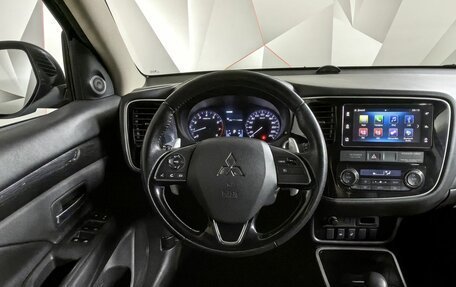 Mitsubishi Outlander III рестайлинг 3, 2018 год, 2 198 000 рублей, 17 фотография