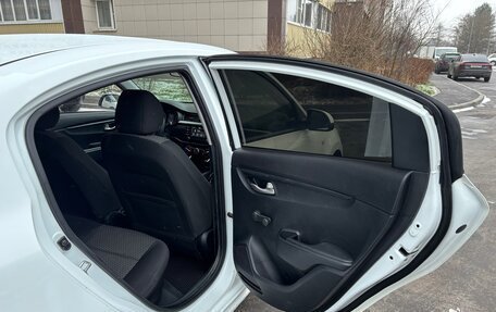 KIA Rio IV, 2019 год, 780 000 рублей, 21 фотография