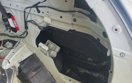 Mitsubishi Outlander III рестайлинг 3, 2013 год, 1 400 000 рублей, 22 фотография