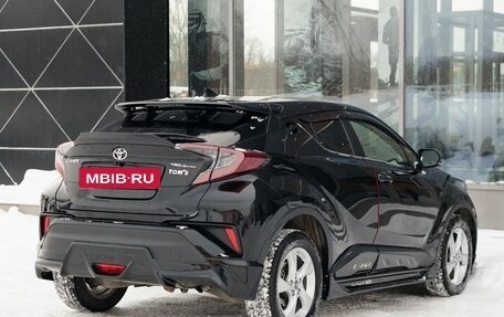 Toyota C-HR I рестайлинг, 2019 год, 2 260 000 рублей, 5 фотография