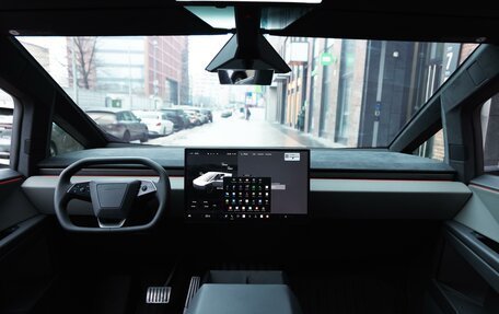 Tesla Cybertruck, 2024 год, 22 699 000 рублей, 14 фотография