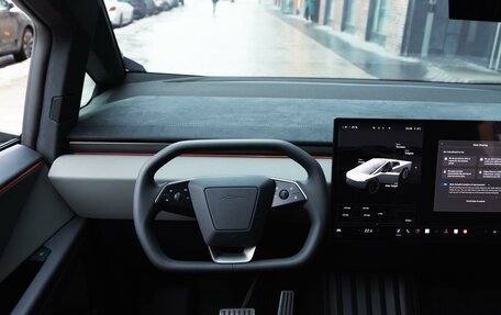 Tesla Cybertruck, 2024 год, 22 699 000 рублей, 19 фотография