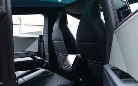 Tesla Cybertruck, 2024 год, 22 699 000 рублей, 10 фотография