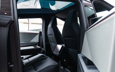 Tesla Cybertruck, 2024 год, 22 699 000 рублей, 24 фотография