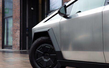 Tesla Cybertruck, 2024 год, 22 699 000 рублей, 28 фотография