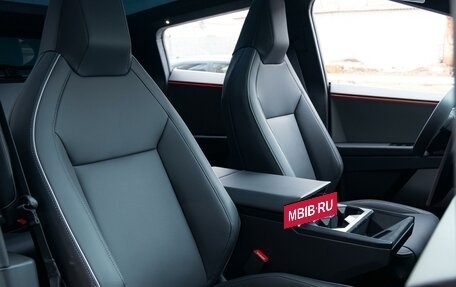 Tesla Cybertruck, 2024 год, 22 699 000 рублей, 29 фотография