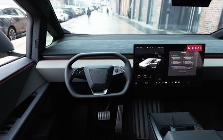 Tesla Cybertruck, 2024 год, 22 699 000 рублей, 26 фотография