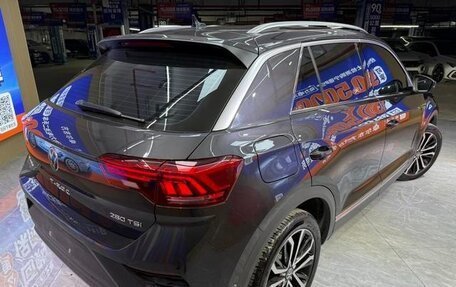 Volkswagen T-Roc I, 2022 год, 1 360 000 рублей, 5 фотография