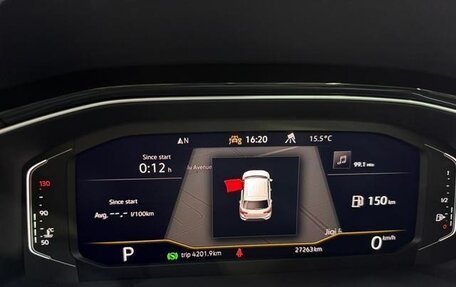 Volkswagen T-Roc I, 2022 год, 1 360 000 рублей, 12 фотография