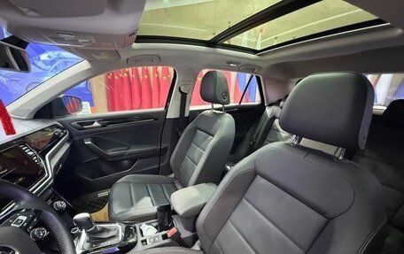 Volkswagen T-Roc I, 2022 год, 1 360 000 рублей, 10 фотография