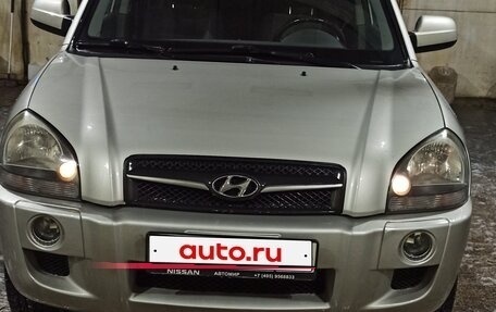 Hyundai Tucson III, 2008 год, 654 321 рублей, 2 фотография