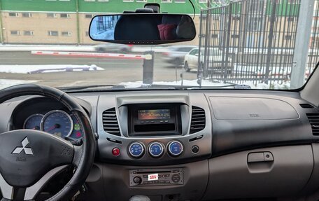 Mitsubishi L200 IV рестайлинг, 2008 год, 940 000 рублей, 9 фотография